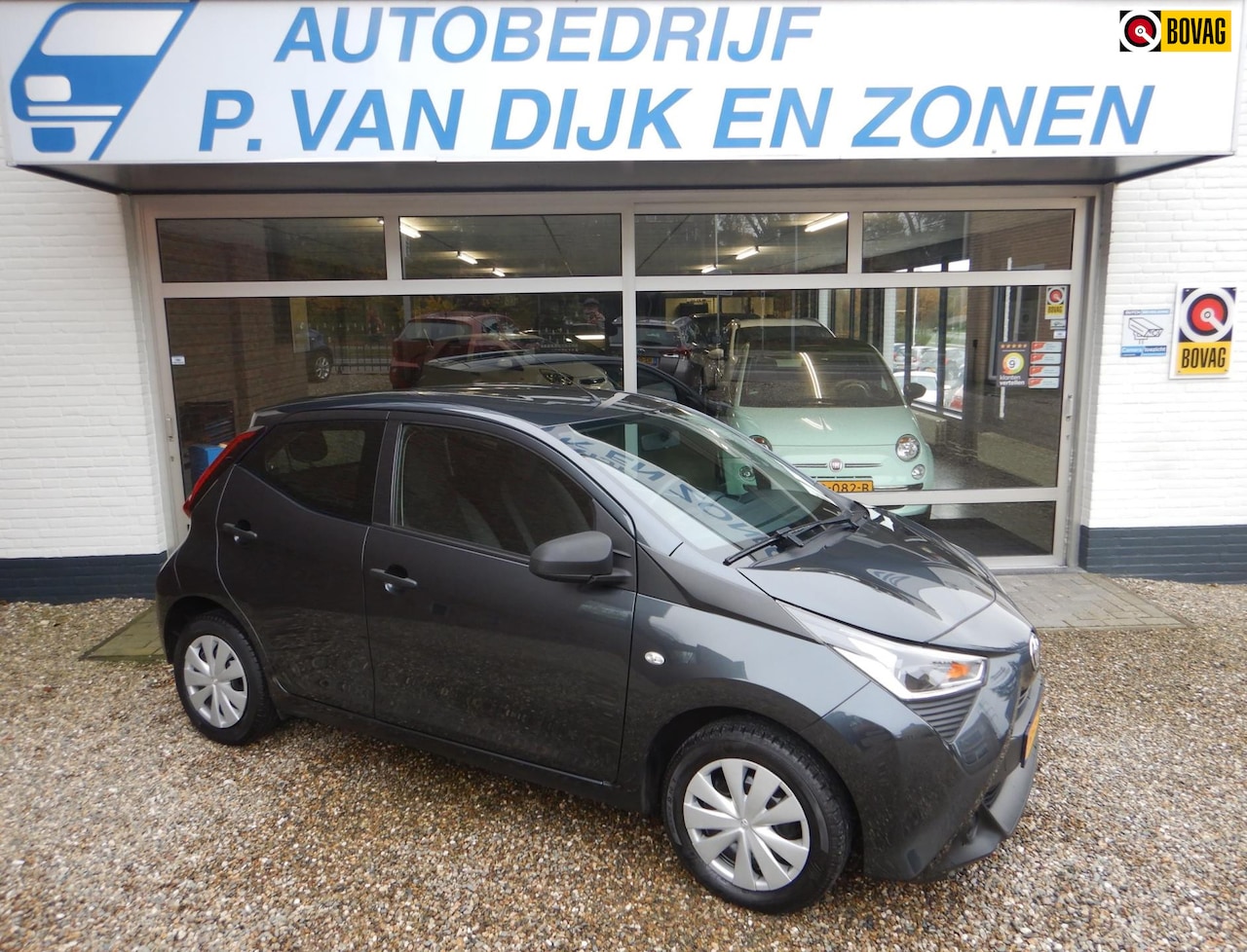 Toyota Aygo - 1.0 VVT-i x-fun 1.0 VVT-i x-fun - AutoWereld.nl