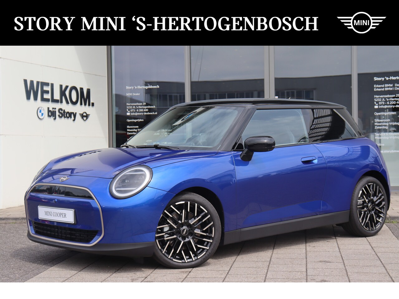 MINI Cooper - Hatchback E / Favoured Trim / Pakket L / 18 inch Night Flash Spoke 2-tone - AutoWereld.nl