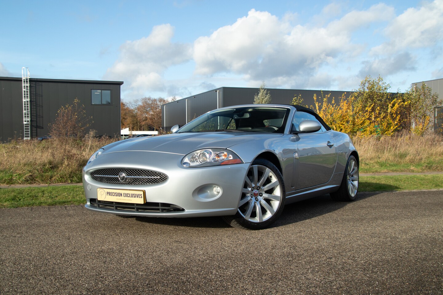 Jaguar XK - 4.2 V8 Convertible 4.2 V8 Convertible - AutoWereld.nl