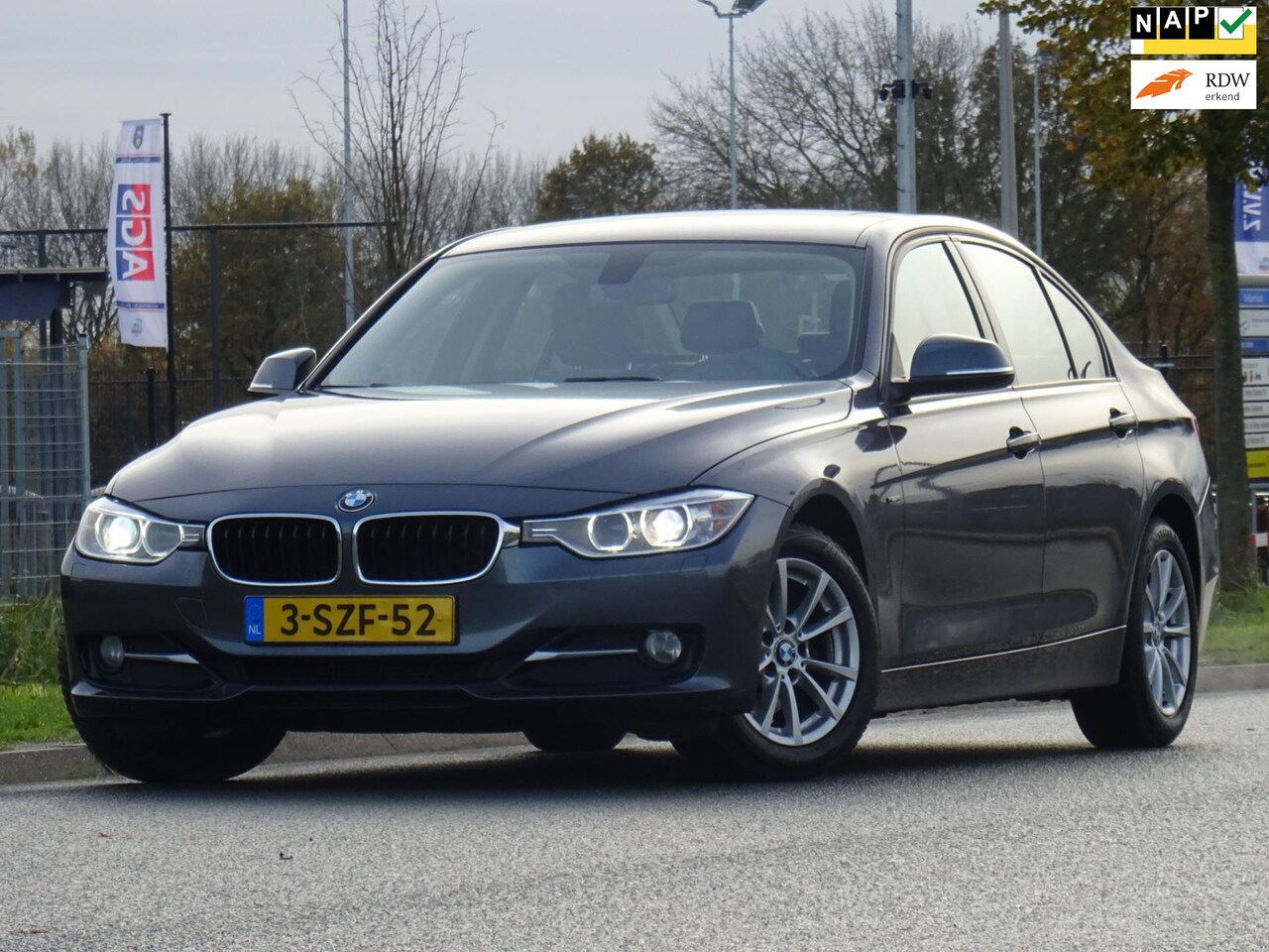 BMW 3-serie - 320i High Executive NAP/LEER/NAVI/XENON/PDC - AutoWereld.nl