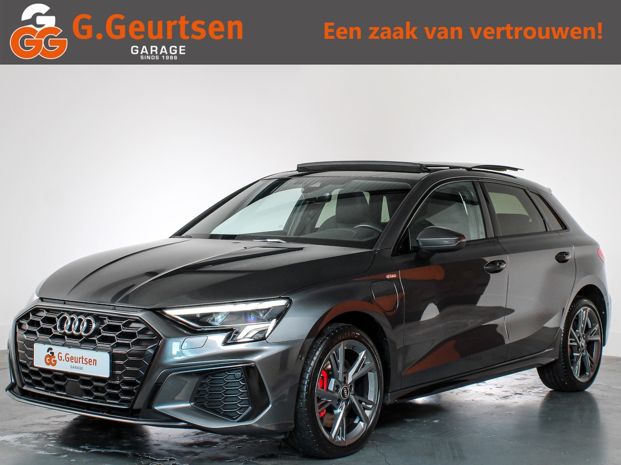 Audi A3 Sportback - 45 TFSI e S edition Competition 45 TFSI e S edition Competition, Panoramadak, Bang en Olufsen, Elek.stoelverstelling, Navi - AutoWereld.nl