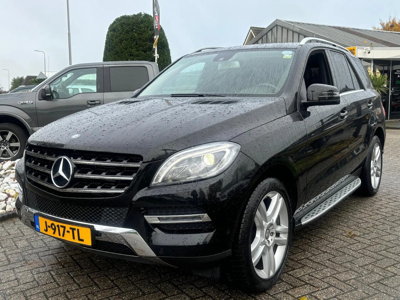 Mercedes-Benz ML-klasse - 250 Bluetec 4Matic 2015 Zwart 101.000 KM ML250 - AutoWereld.nl