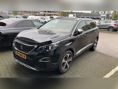 Peugeot 5008 - 1.2 PureTech Crossway