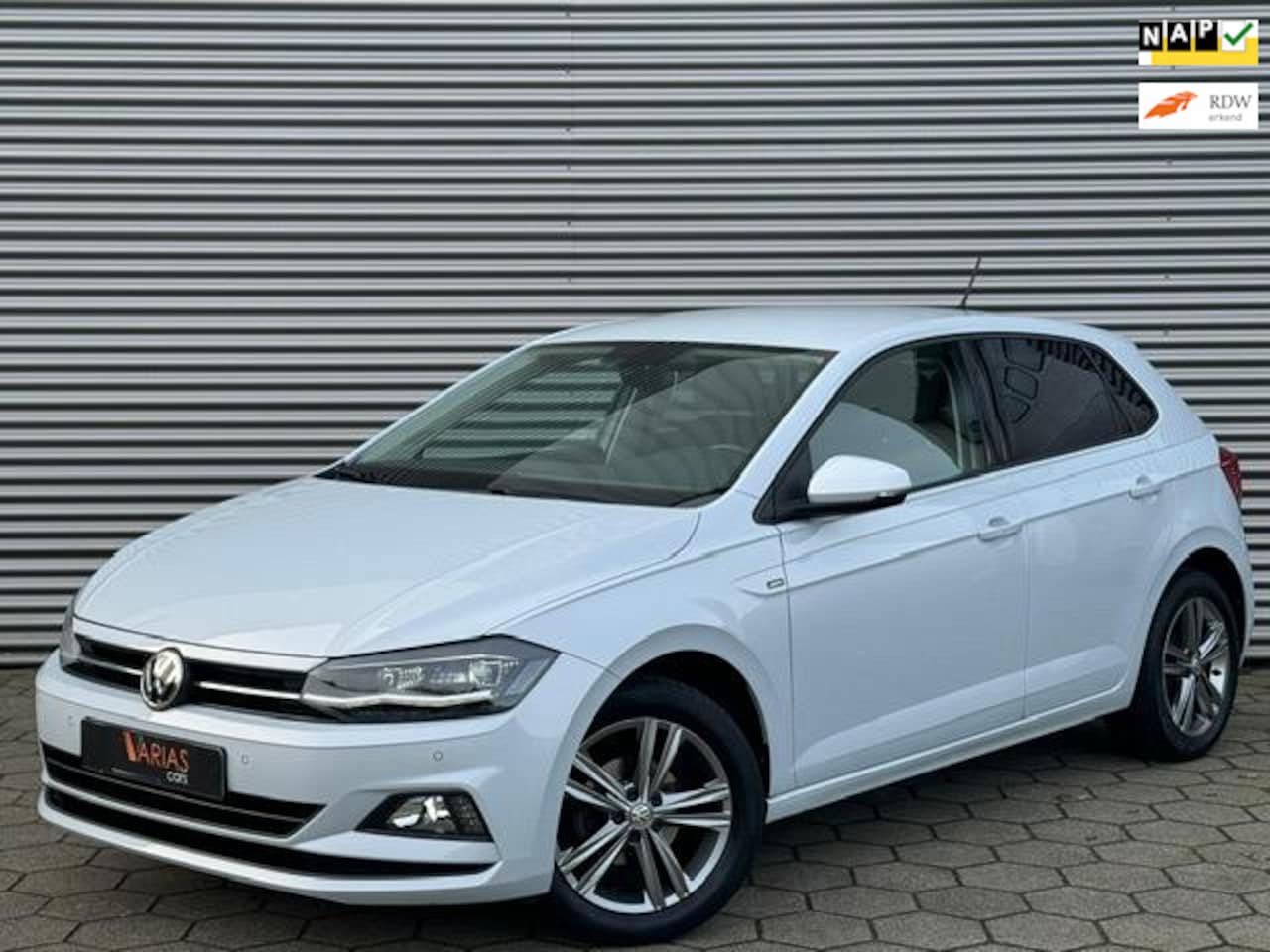 Volkswagen Polo - 1.0 TSI Join 95pk Xenon Carplay Cruise Navi - AutoWereld.nl