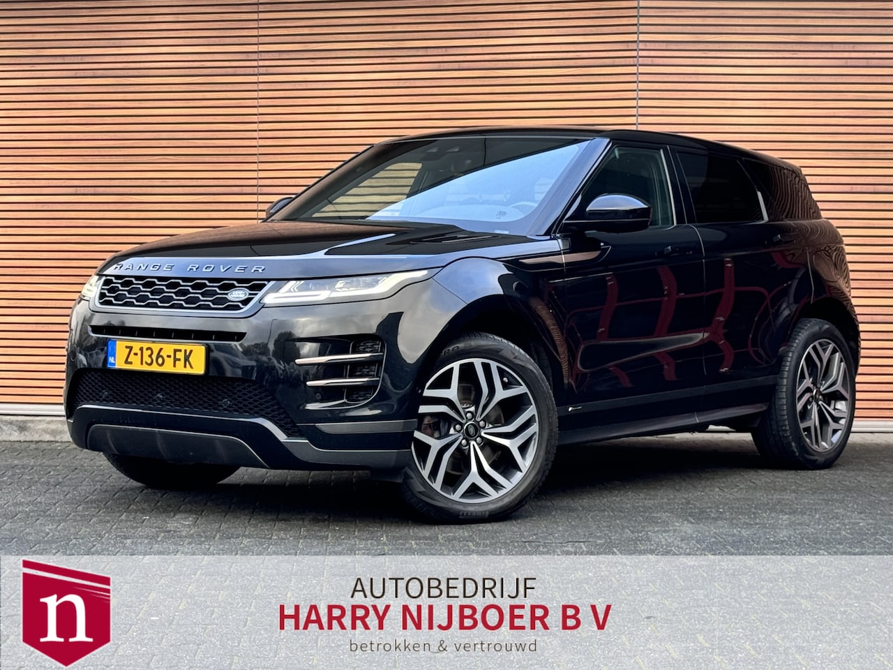 Land Rover Range Rover Evoque - 1.5 P300e AWD HSE Camera / Navigatie / El.bedienbare achterklep - AutoWereld.nl