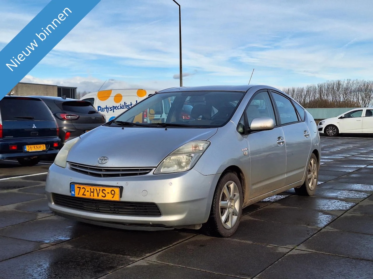 Toyota Prius - €3250,-1.5 VVT-i Trekhaak Apk 2025 Cruise Climate - AutoWereld.nl