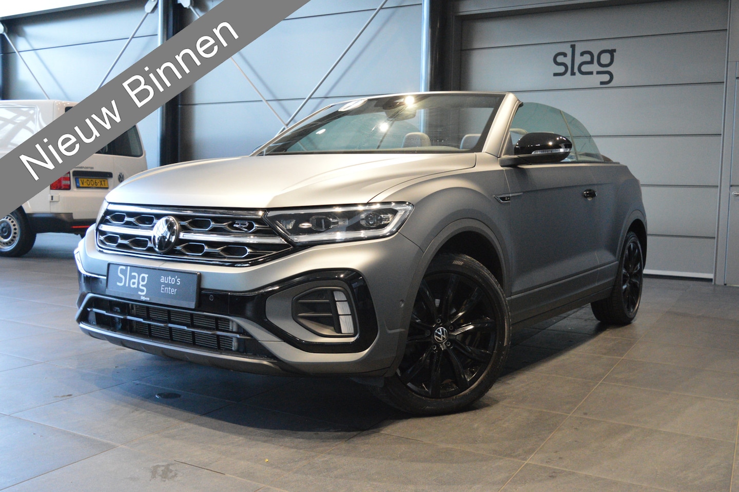 Volkswagen T-Roc Cabrio - 1.5 TSI 3X R-Line Edition Grey navi camera trekhaak 18 inch !! - AutoWereld.nl