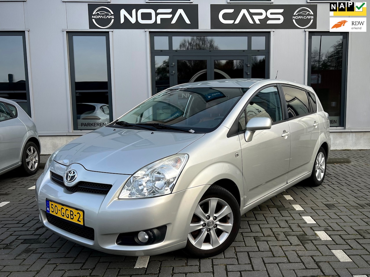 Toyota Verso - 1.8 Luna|7 persoons|Automaat|Leer|Navi|Trekhaak|Nap - AutoWereld.nl