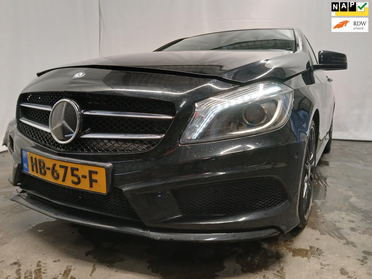 Mercedes-Benz A-klasse - 180 Ambition - Automaat - Airco - Leer - Export - Schade - BPM - AutoWereld.nl