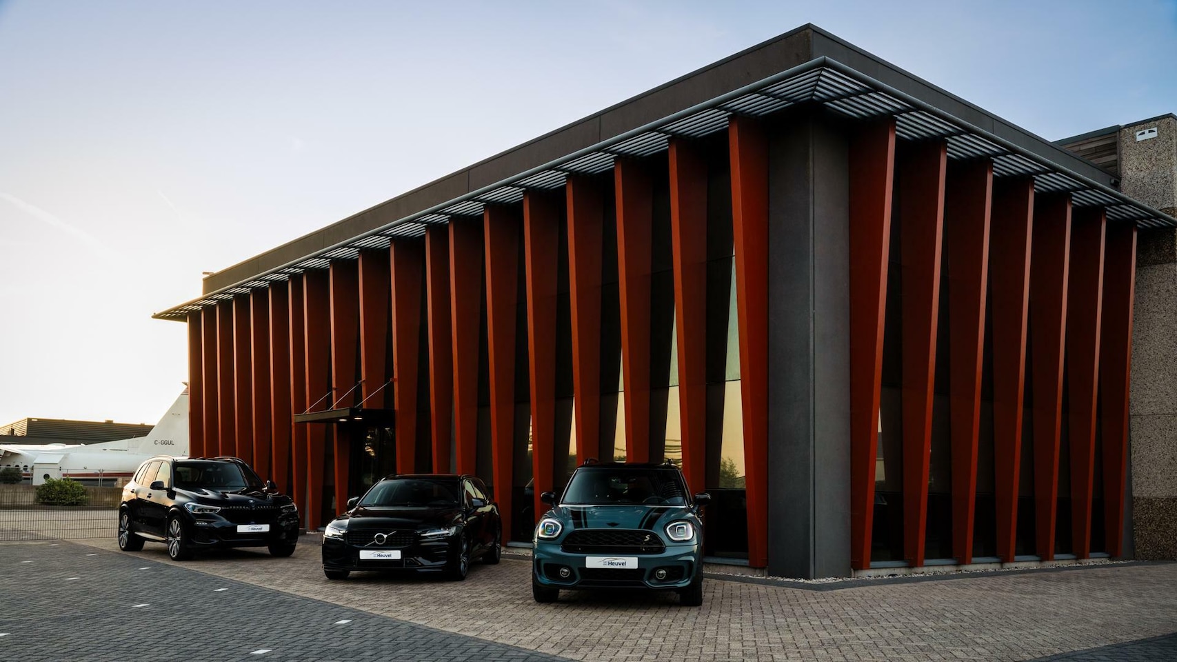 Volvo XC40 - T4 Recharge Inscription Expression | Panoramadak | Stoelverwarming | Parkeercamera | Harma - AutoWereld.nl