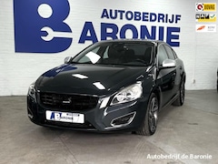 Volvo S60 - T5 R-Design 5 cilinder