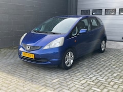 Honda Jazz - 1.2 Trend | AIRCO | Parkeersensoren | Lichtmetalen Velgen | Nieuwe APK | Betrouwbare auto |