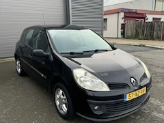 Renault Clio - 1.2 TCE Business Line