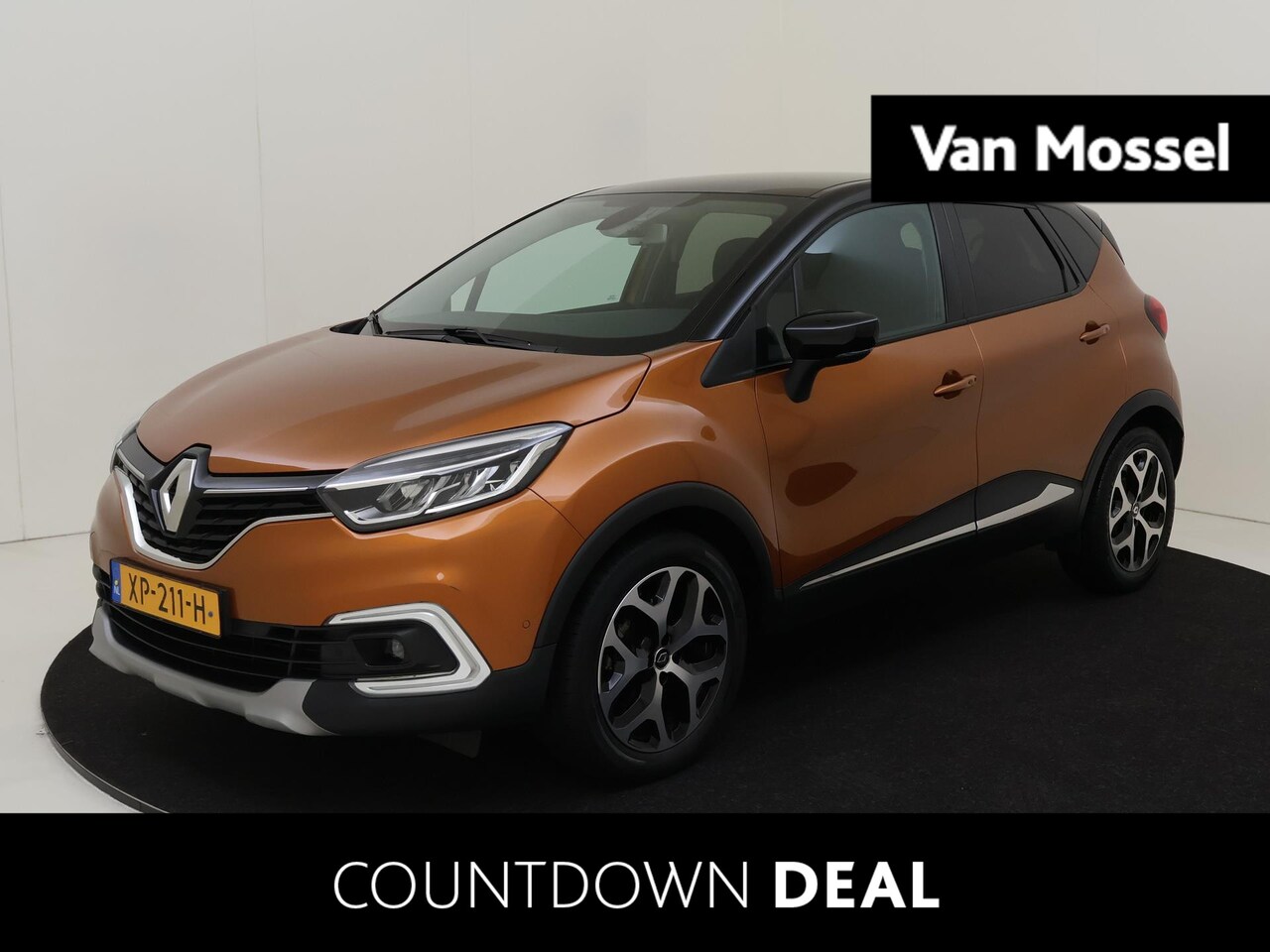 Renault Captur - 1.3 TCe 150 PK Intens Navigatie / Climate Control / Cruise Control / Parkeersensoren Achte - AutoWereld.nl