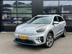 Kia e-Niro - ExecutiveLine 64 kWh Led Leer Navi Camera AdapCruise