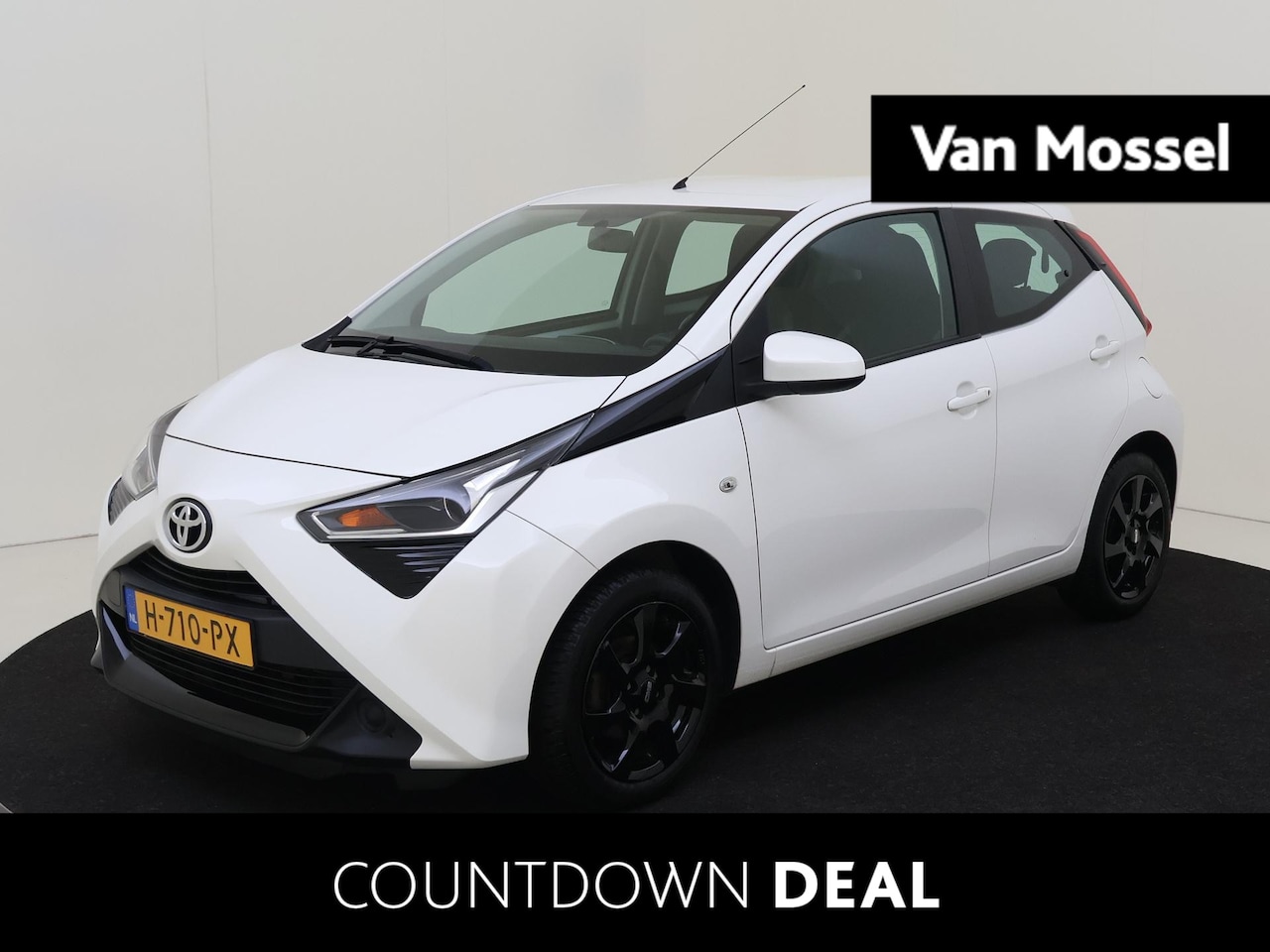 Toyota Aygo - 1.0 VVT-i x-play | Achteruitrijcamera | Airco | Carplay | LED | - AutoWereld.nl