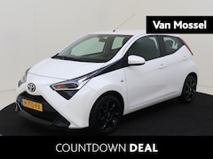 Toyota Aygo - 1.0 VVT-i x-play | Achteruitrijcamera | Airco | Carplay | LED |