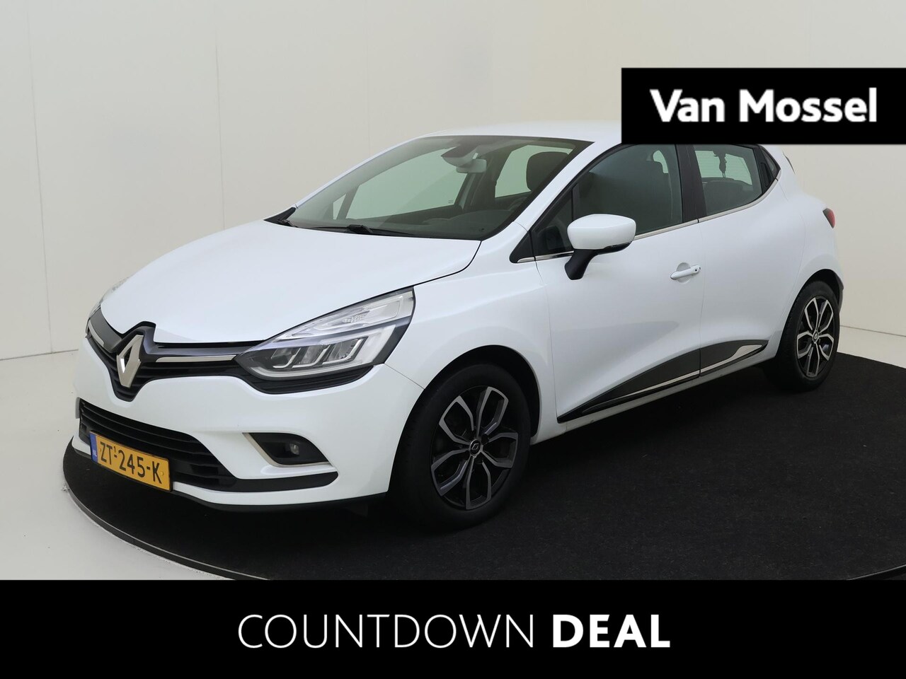 Renault Clio - 0.9 TCe 90 PK Intens Navigatie / Parkeersensoren Achter / Climate Control / Cruise Control - AutoWereld.nl