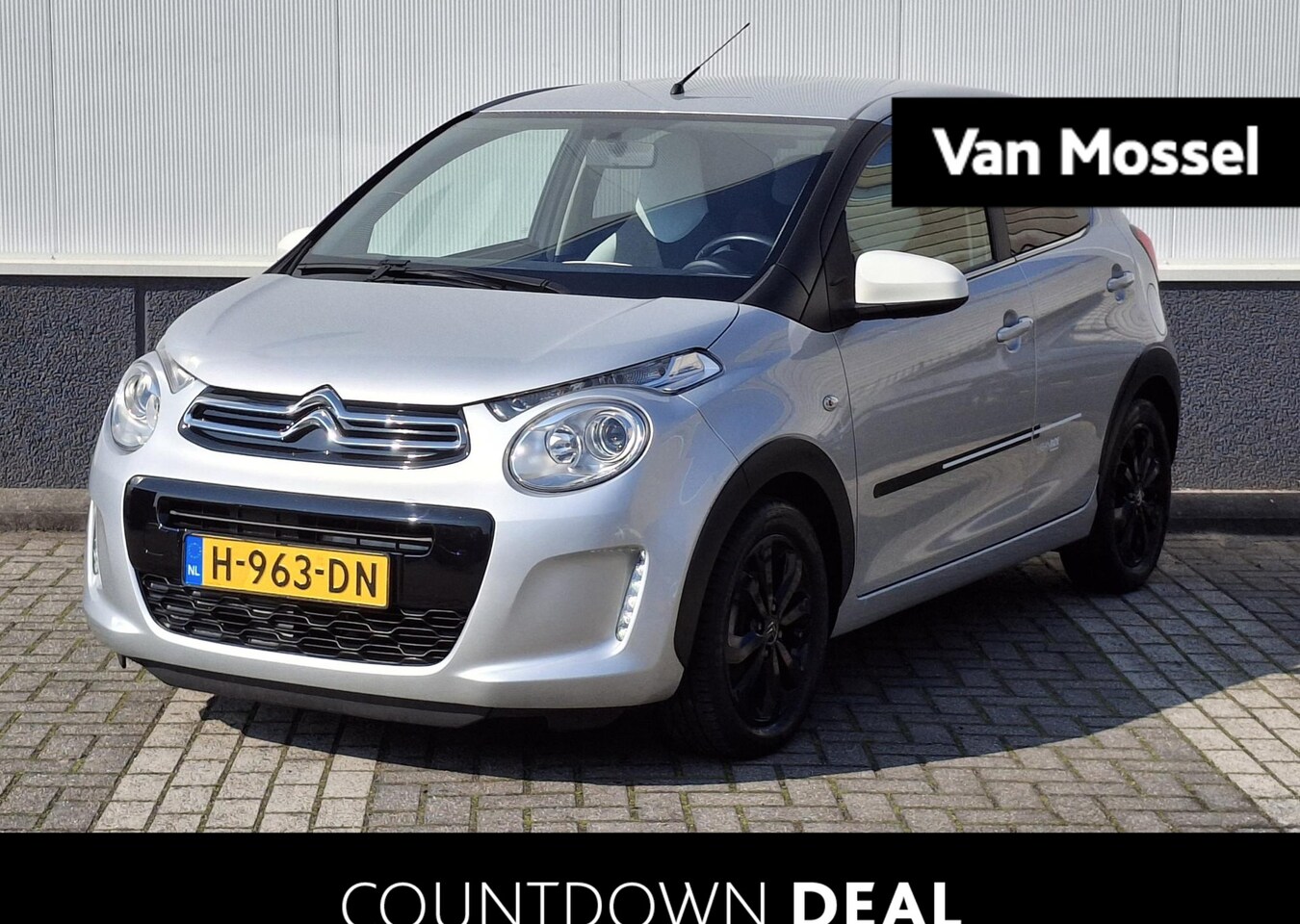 Citroën C1 - 1.0 VTi Urban Ride | Lichtmetalen velgen 15" | Achteruitrijcamera | Carplay | Airco - AutoWereld.nl