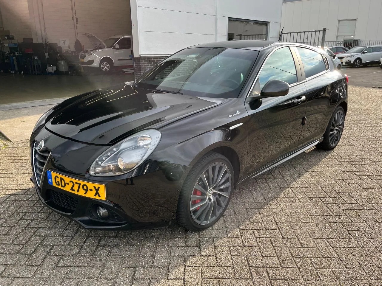 Alfa Romeo Giulietta - 2.0 JTDm Exclusive 2.0 JTDm Exclusive - AutoWereld.nl