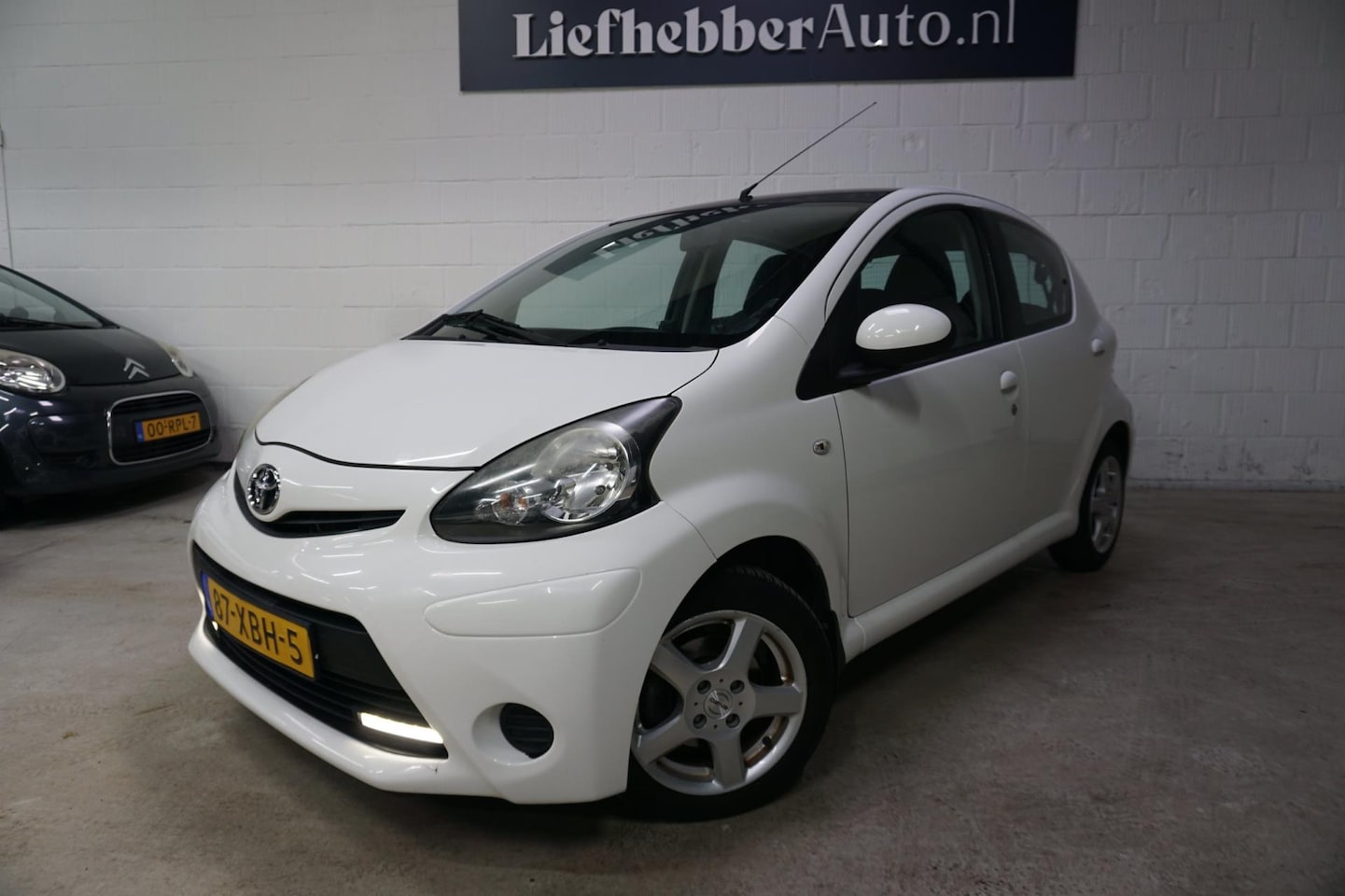 Toyota Aygo - 1.0 VVT-i Aspiration / Airco / NAP / Elek.pakket / Apk 10-2025 / - AutoWereld.nl