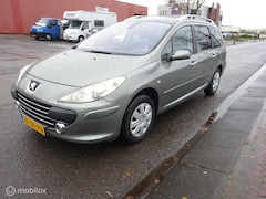 Peugeot 307 SW - 2.0-16V Premium 7 Pers