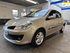 Renault Clio - 1.4-16V Dynamique Luxe