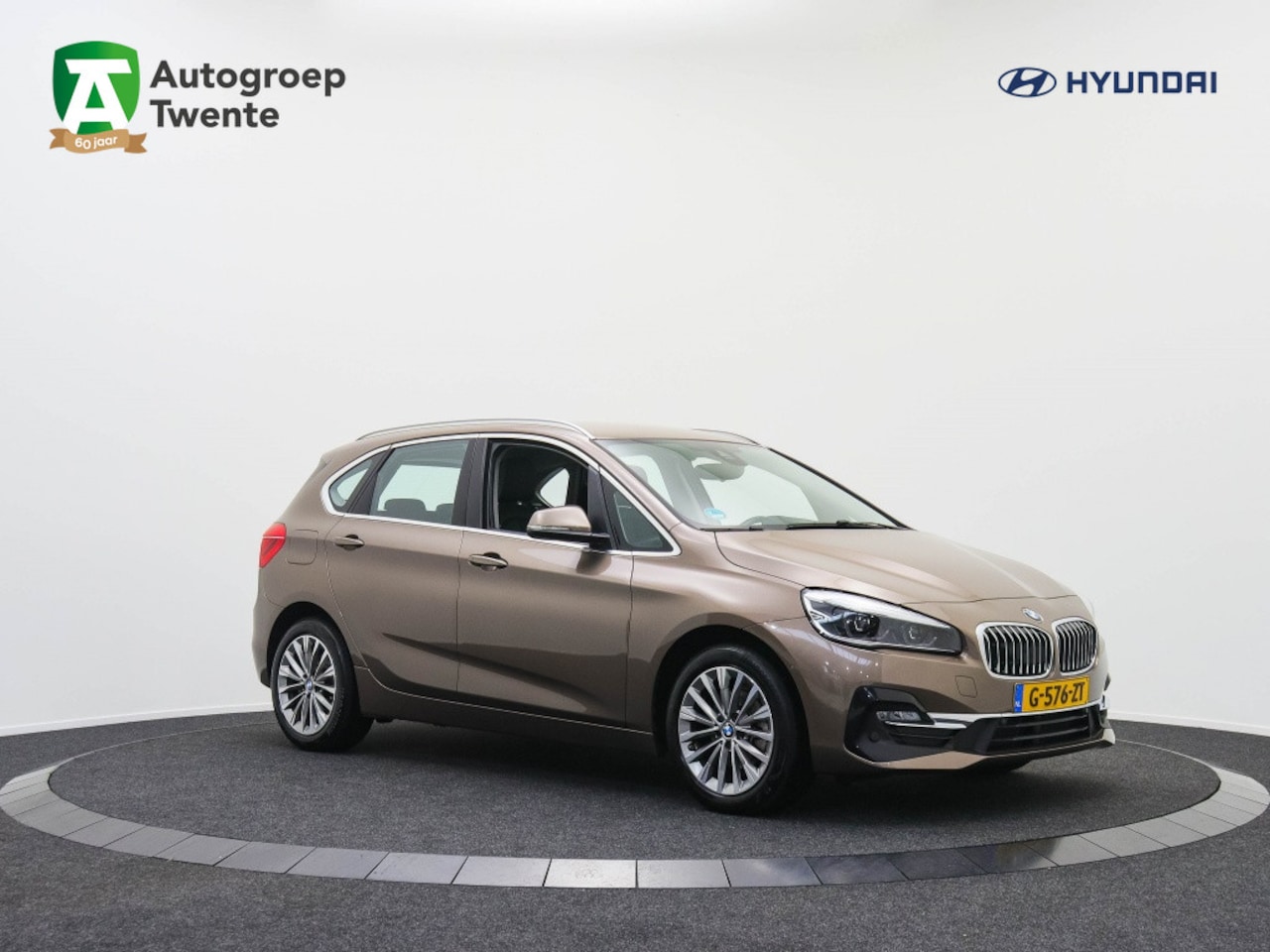 BMW 2-serie Active Tourer - 218i High Executive Edition | Navigatie | Elek. Achterklep - AutoWereld.nl