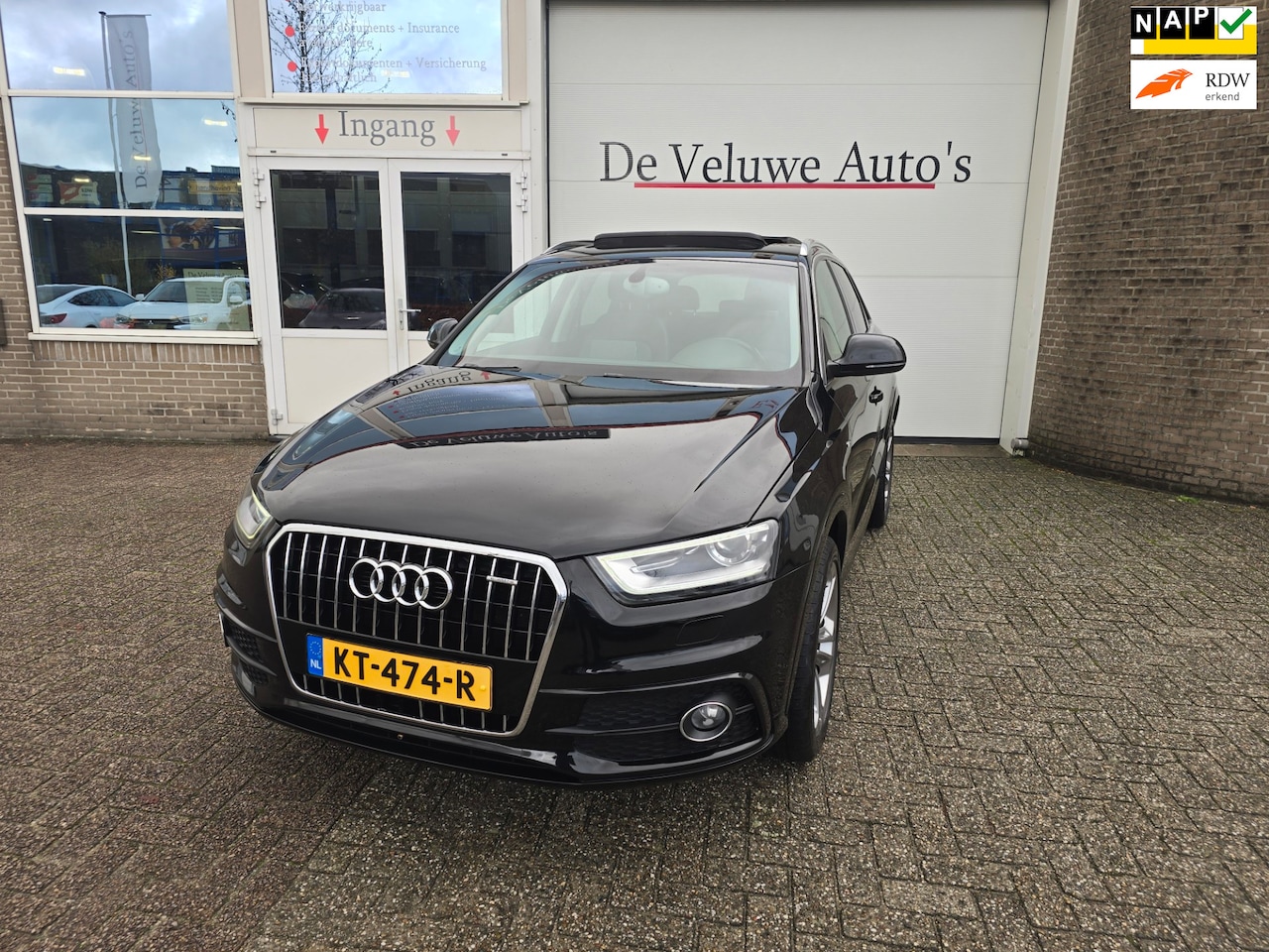 Audi Q3 - AUDI 2,0T S-line / panorama / leder / led / camera - AutoWereld.nl