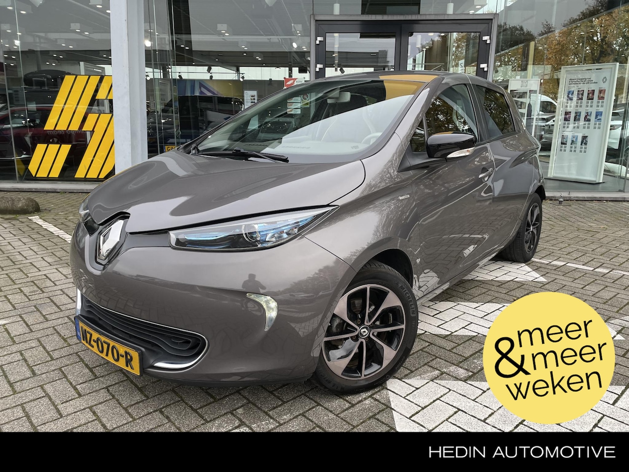 Renault Zoe - Q90 Bose Quickcharge 41 kWh Koopaccu € 2.000,-- subsidie mogelijk - AutoWereld.nl