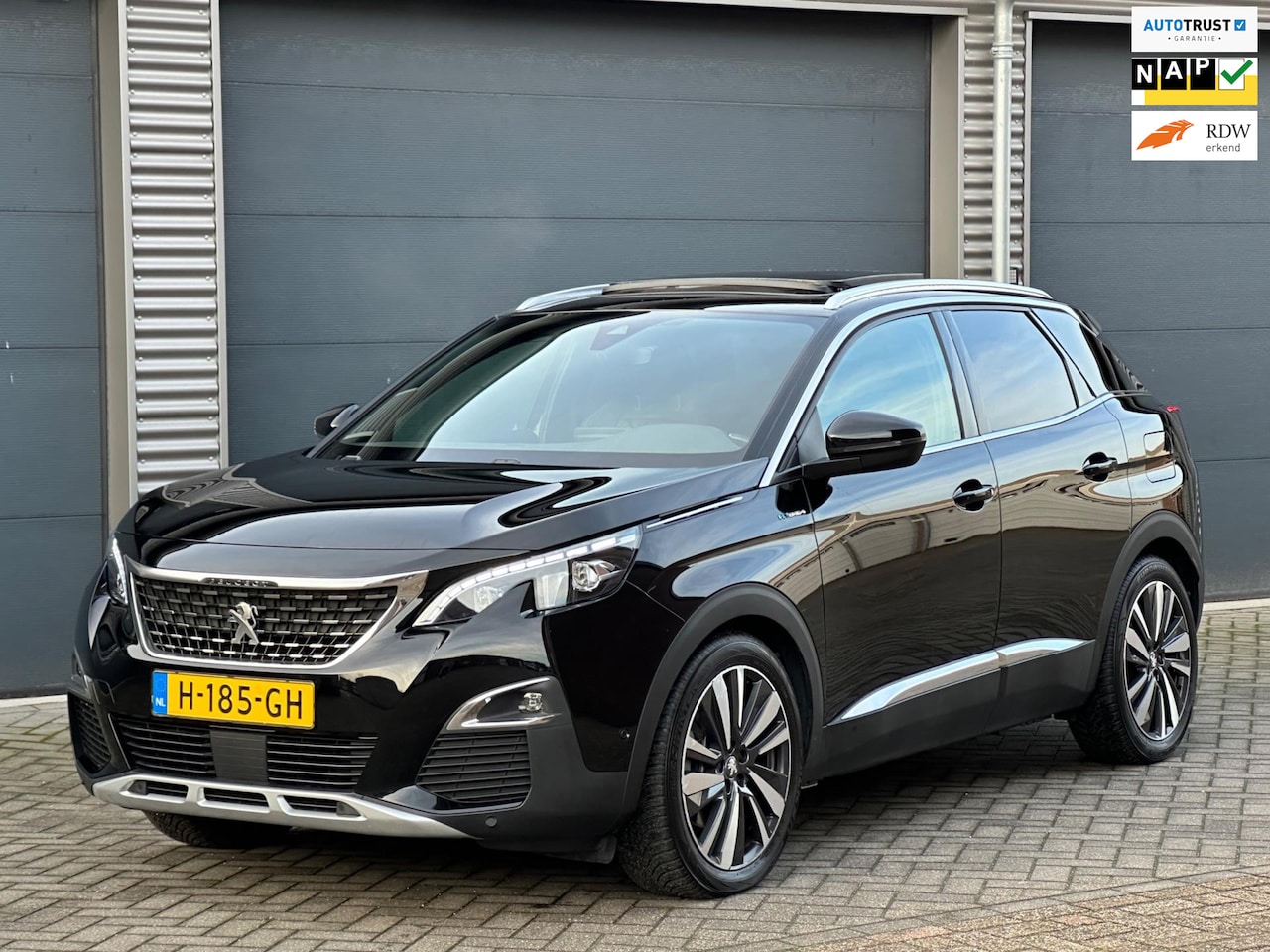 Peugeot 3008 - 1.6 HYbrid4 300 GT-LINE 22 PK,panoramadak, elect trekhaak, vol opties, 1 e eigenaar, NL au - AutoWereld.nl