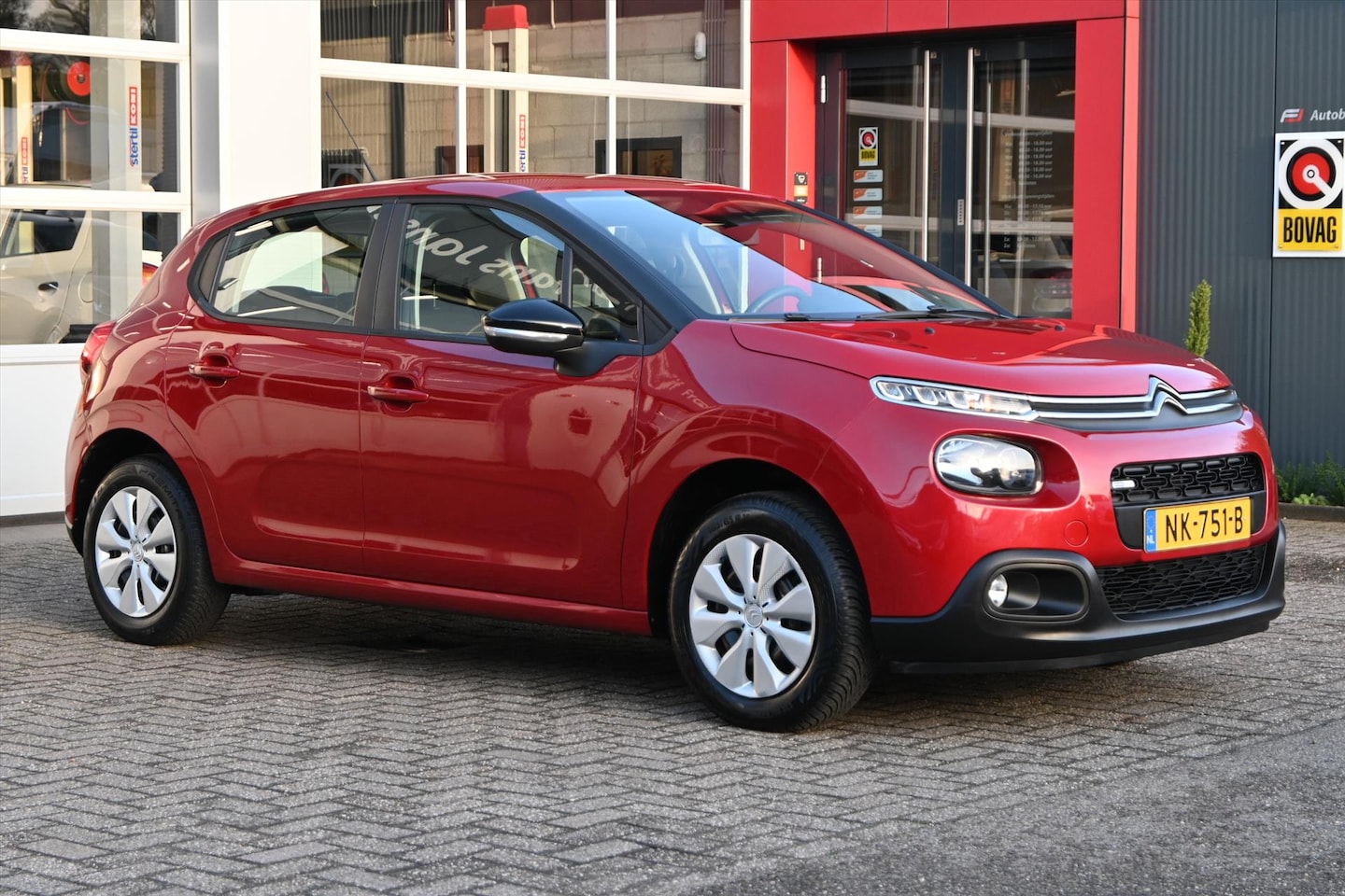 Citroën C3 - 1.2 PureTech 82pk Feel | Airco | Trekhaak | Cruise Control - AutoWereld.nl