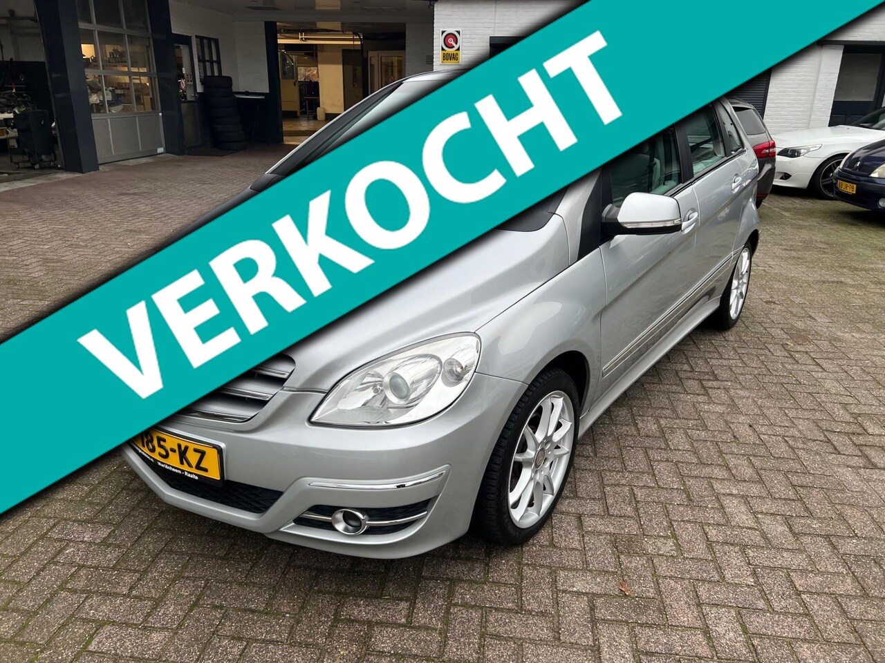 Mercedes-Benz B-klasse - 200 automaat/ navi/ stoelverw./ pano. dak. - AutoWereld.nl