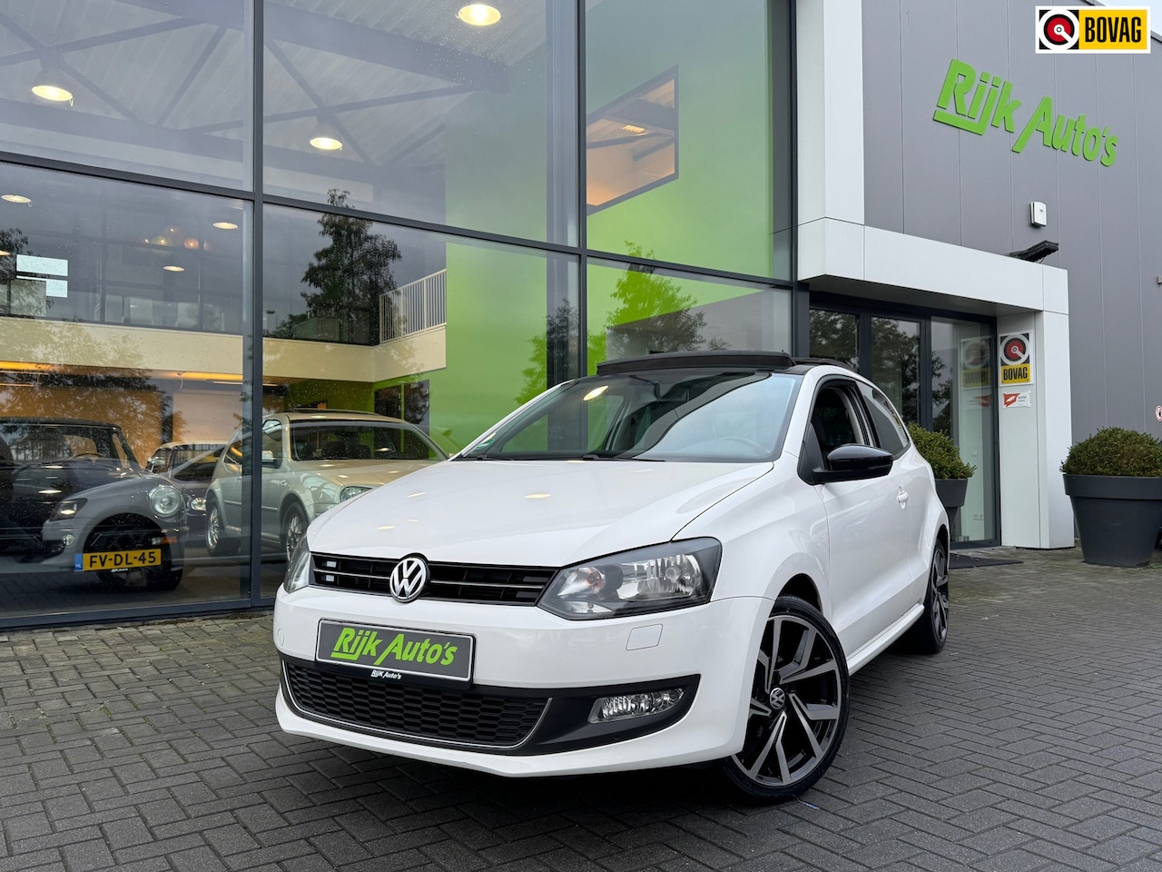 Volkswagen Polo - 1.2 TSI Style * Panoramadak * Stoelverwarming - AutoWereld.nl