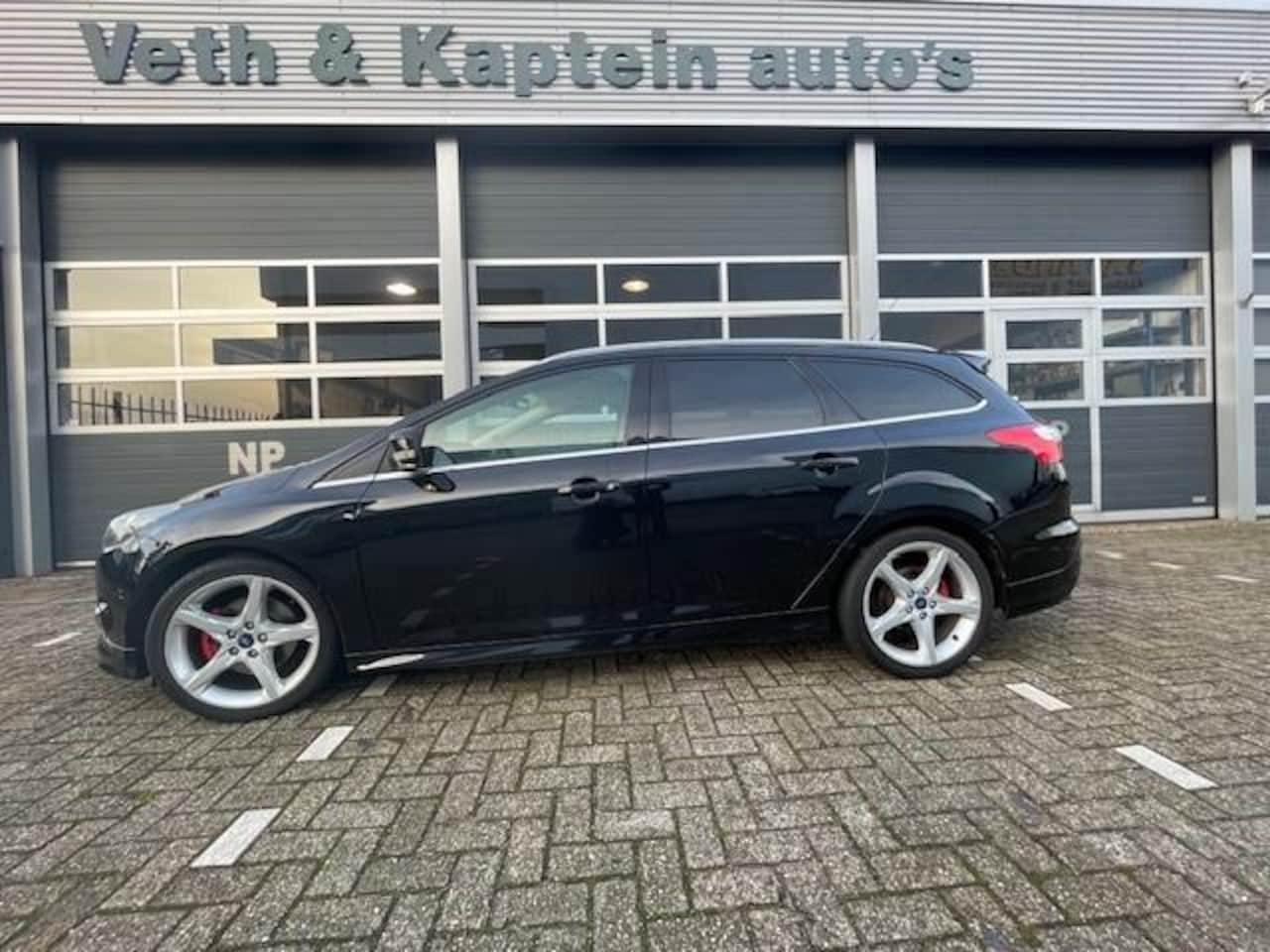 Ford Focus Wagon - 1.6 EcoBoost Titanium ST-Line (nieuwe distributieriem+waterpomp 4-2024) - AutoWereld.nl