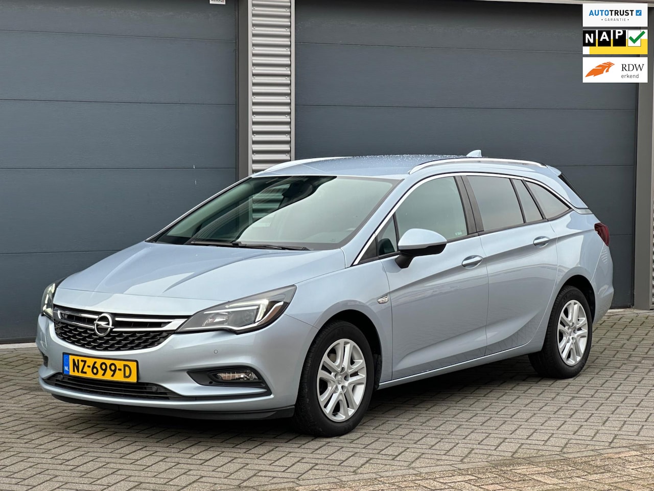 Opel Astra Sports Tourer - 1.4 150 PK Sportline Edition, afn trekhaak, comfort stoelen, NL auto met nationale auto pa - AutoWereld.nl