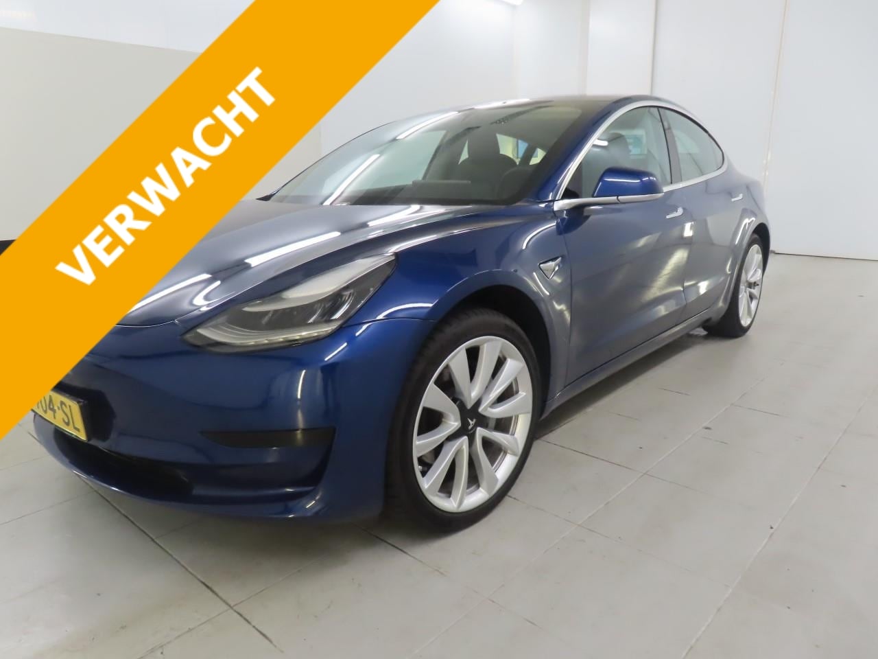 Tesla Model 3 - Standard RWD Plus [ 19' LMV+AUTOPILOT+TREKHAAK+60 kWh+PREMIUM AUDIO ] - AutoWereld.nl