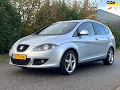 Seat Altea XL - 2.0 FSI Stylance Automaat*5DR*Cruise*Clima*NAP*LM velgen*Parkeersensoren*2e eigenaar*Deale