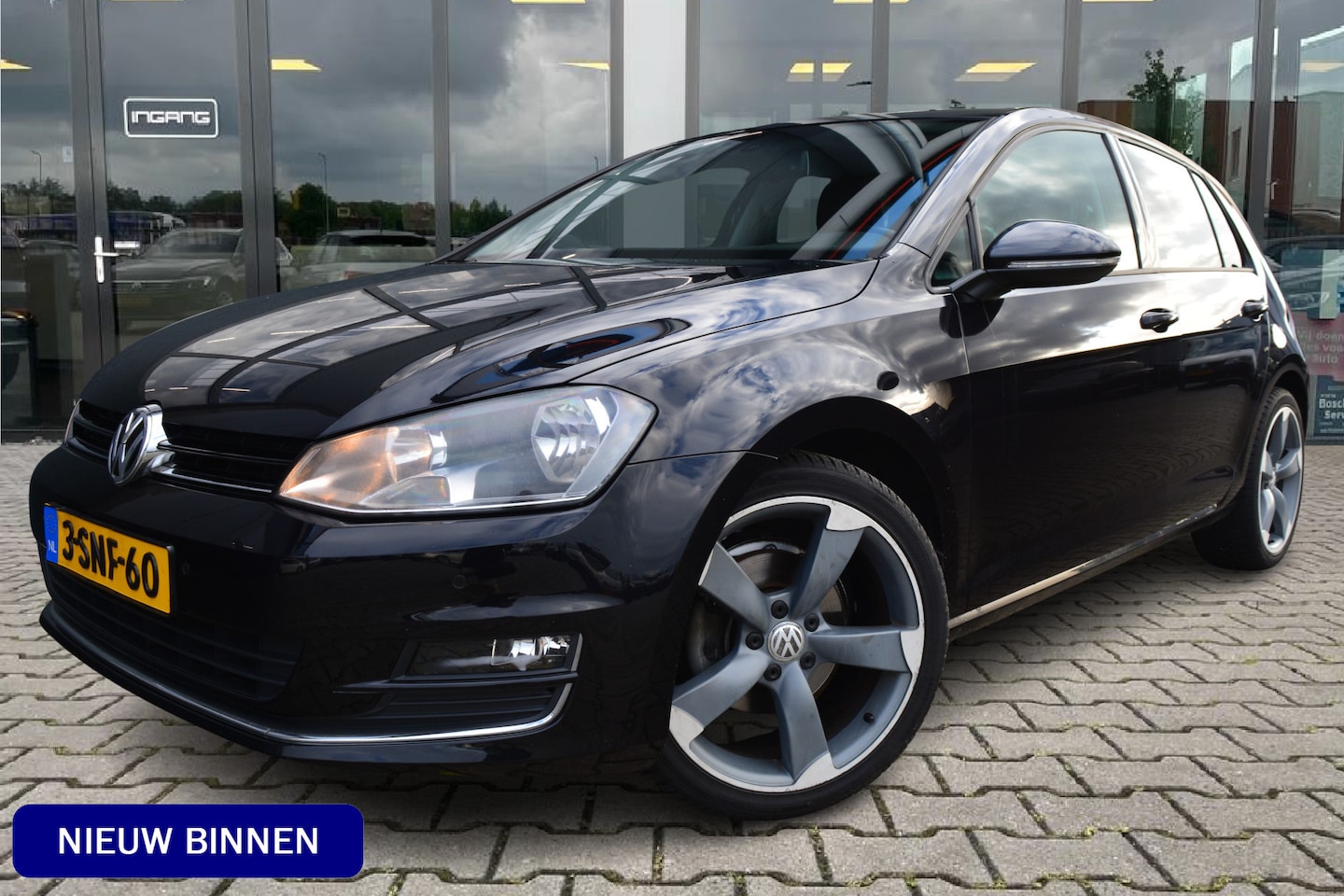 Volkswagen Golf - 1.2 TSI Highline | Cruise Control | PDC | 18 Inch | - AutoWereld.nl