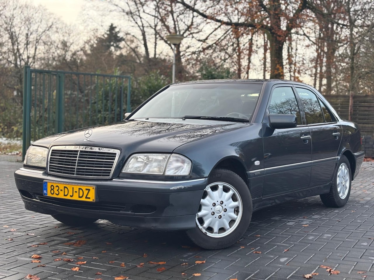 Mercedes-Benz C-klasse - 180 Sport/Cruise/Nap/Airco - AutoWereld.nl