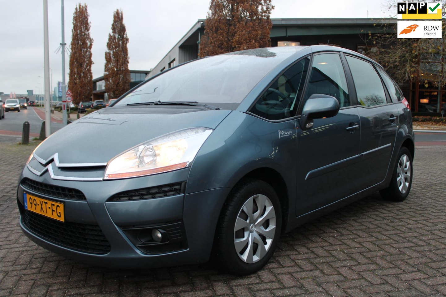 Citroën C4 Picasso - 1.8-16V Ambiance 5p. AIRCO TREKHAAK - AutoWereld.nl