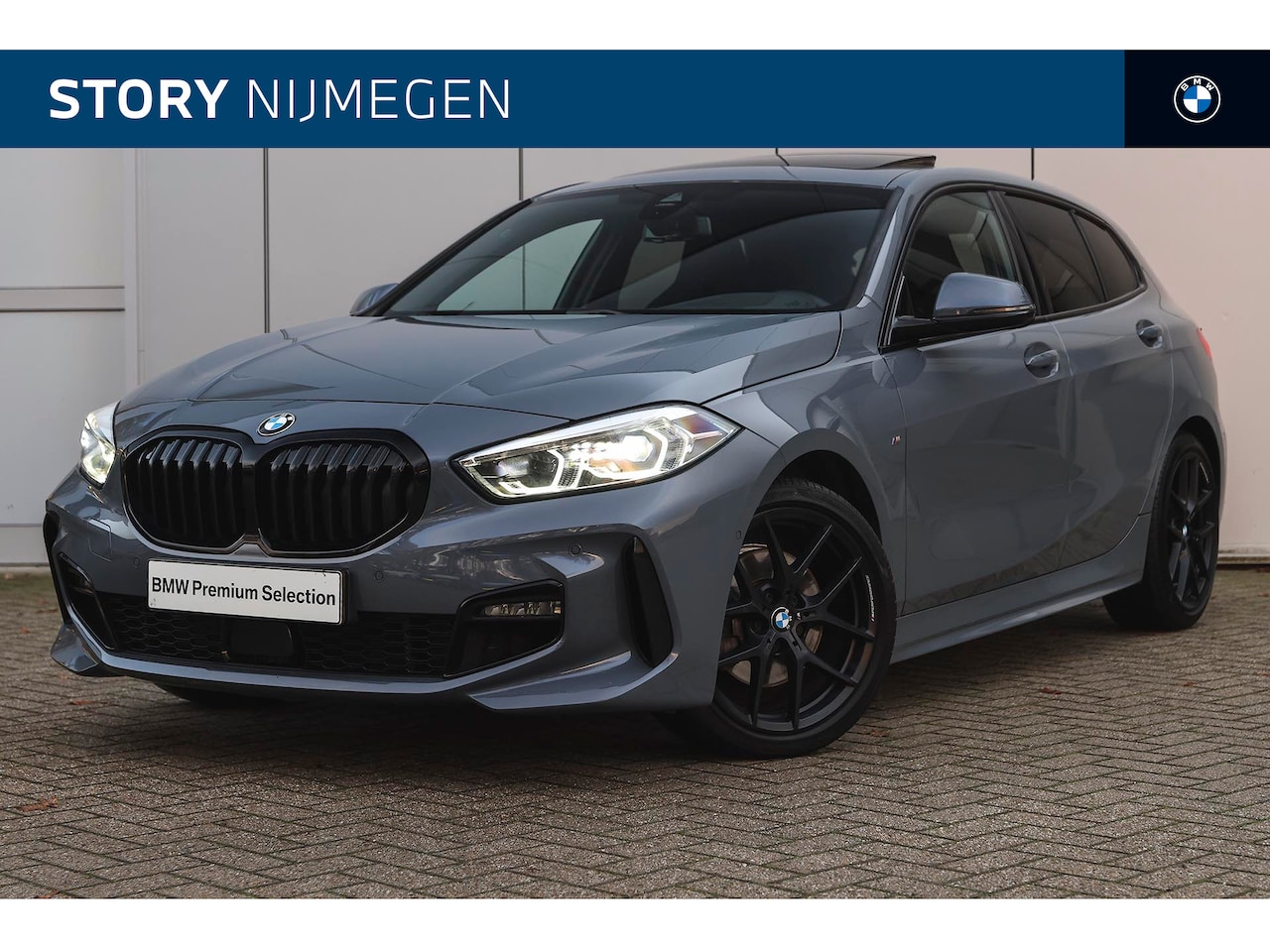 BMW 1-serie - 118i Executive M Sport Automaat / Panoramadak / M Sportstoelen / LED / M Sportonderstel / - AutoWereld.nl