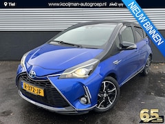 Toyota Yaris - 1.5 Hybrid Bi-Tone CVT-Automaat Navigatie, Privacy glass, Smart Key, 16" LMV, Achteruitrij