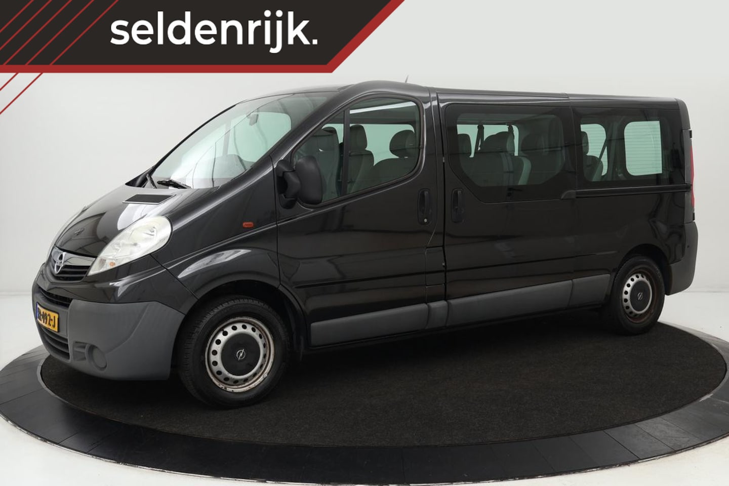 Opel Vivaro Combi - 2.0 CDTI L2H1 9-persoons | Automaat | Trekhaak | Airco | Bluetooth | Elektrische ramen - AutoWereld.nl