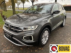 Volkswagen T-Roc - 1.5 TSI StyleITrekhaakI NavigatieI facelift model I