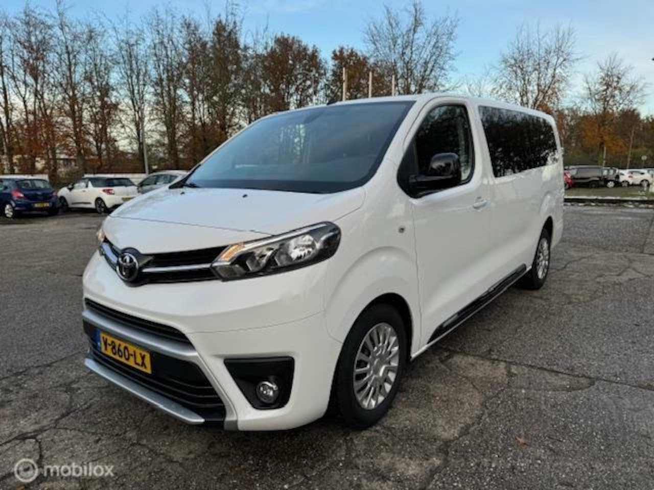 Toyota ProAce - 2.0D L2H1 DC Long Professional - AutoWereld.nl