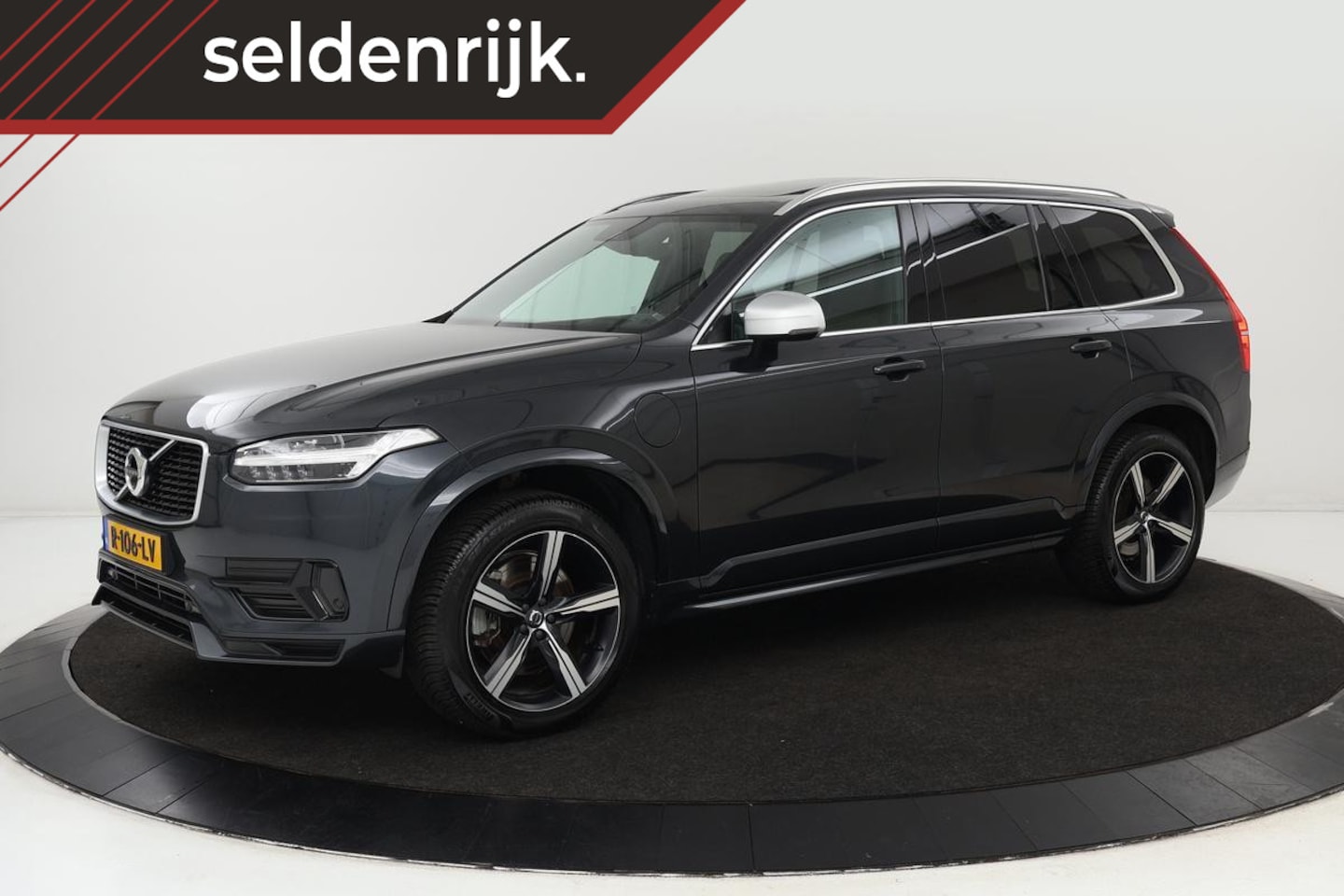 Volvo XC90 - T8 Twin Engine R-Design | Luchtvering | Carplay | Trekhaak | 360 Camera | Leder | Head-up - AutoWereld.nl