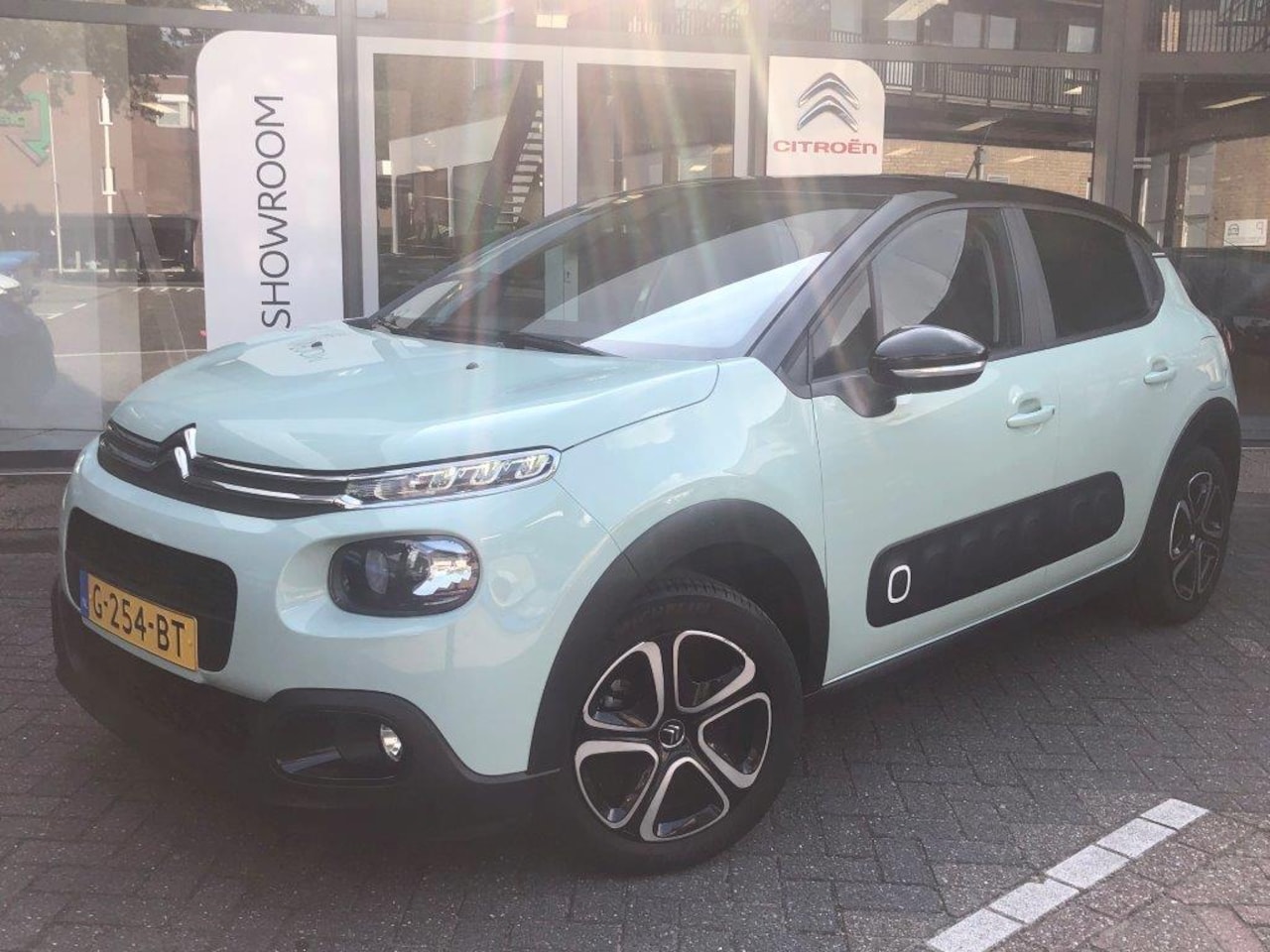 Citroën C3 - FEEL EDITION NAVIGATIE TREKHAAK - AutoWereld.nl