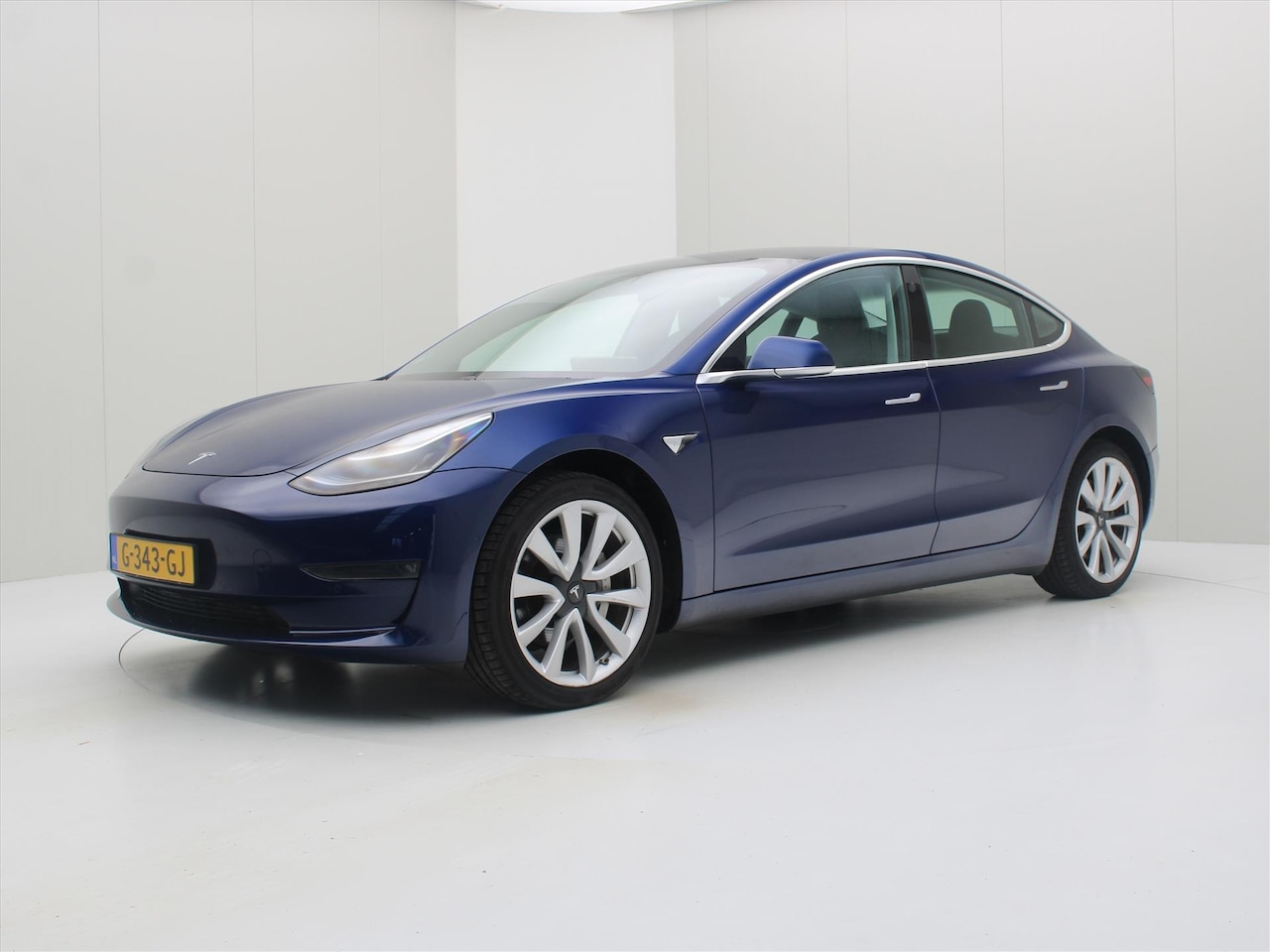 Tesla Model 3 - Long-Range AWD 351pk 75 kWh [ AUTOPILOT+19" LMV+620KM WLTP+PREMIUM AUDIO ] - AutoWereld.nl