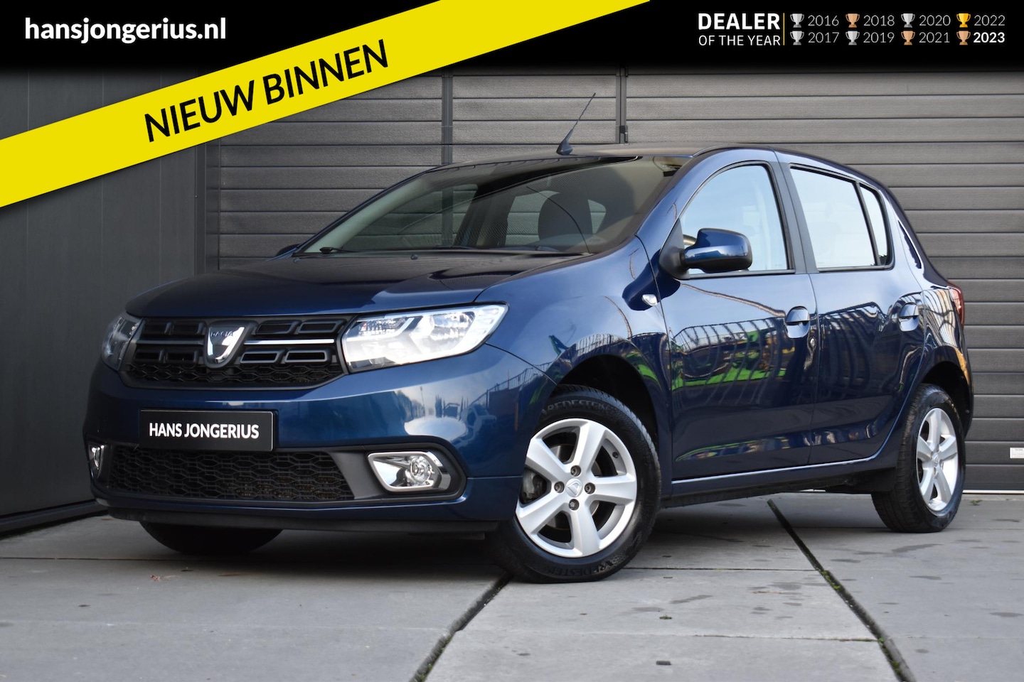 Dacia Sandero - TCe 90 Laureate | AUTOMAAT | TREKHAAK | AIRCO | CRUISE CONTROL | ALL-SEASONBANDEN | PDC | - AutoWereld.nl